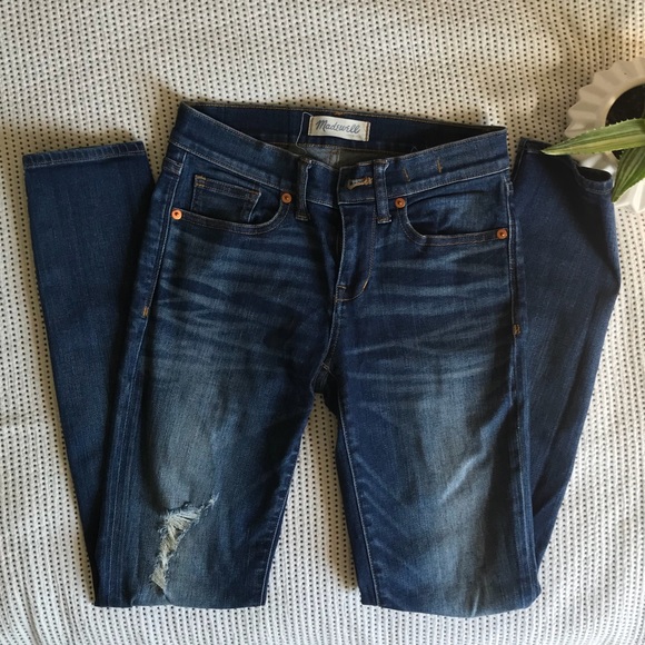 Madewell 25 Distressed Jeans - Picture 2 of 8